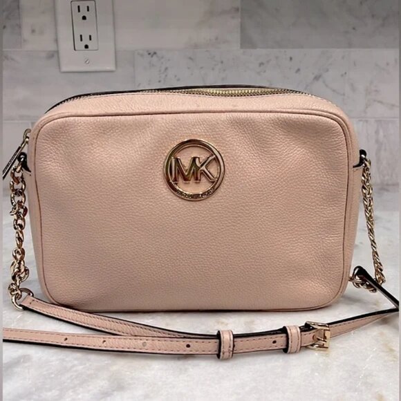 Michael Kors  Pebbled Leather Chain Detail Crossbody Bag Blush Pink GUC - Picture 1 of 11